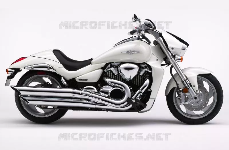 * PHOTOGRAPHIE DE COULEUR VZR1800K7 * Suzuki MOTO 1800 INTRUDER 2010  VZR1800L0(E2)