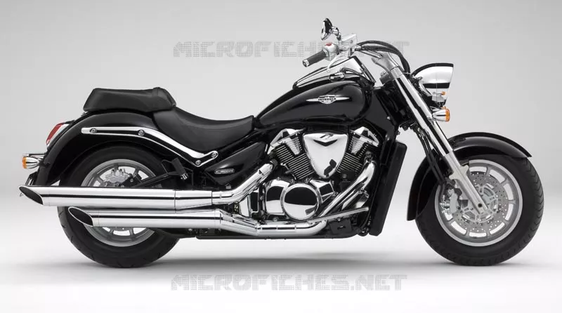 * PHOTOGRAPHIE DE COULEUR VLR1800K9 * Suzuki MOTO 1800 INTRUDER 2010  VLR1800UFL0(E2)